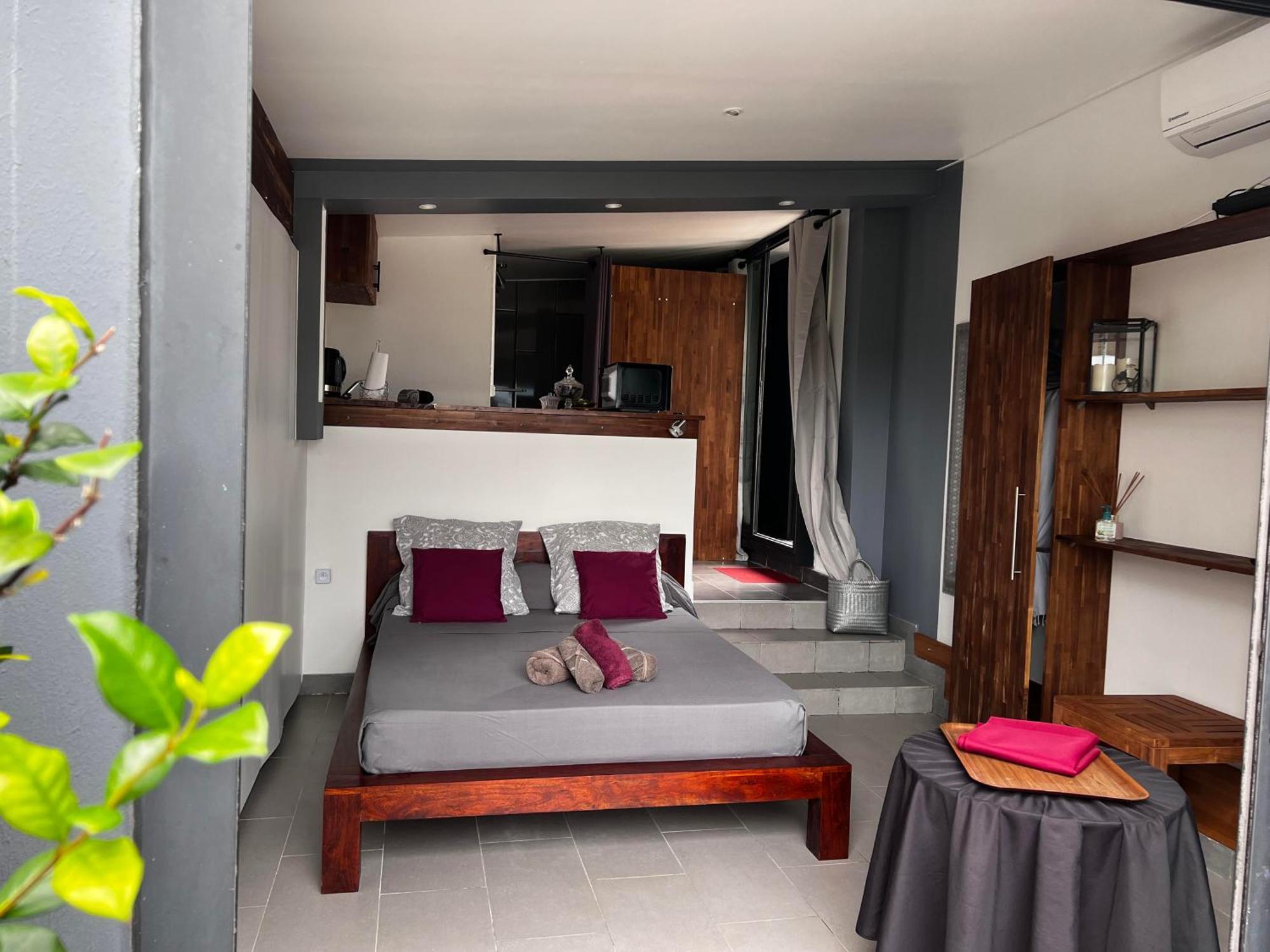 Studio Cosy Kazadalo, Deux Rives - Sainte-Suzanne Zewnętrze zdjęcie